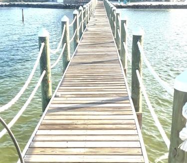 Pensacola Beach Resort | Soundside Holiday Beach Resort