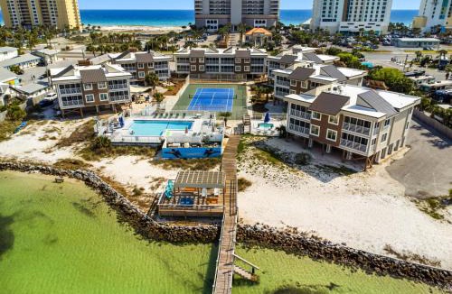 Pensacola Beach Resort | Soundside Holiday Beach Resort