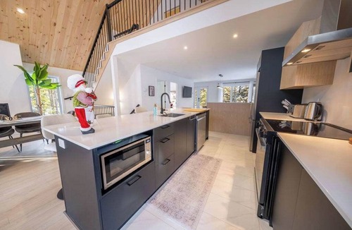 Shannon Ski Chalet | Spa - Pool table | Great Comfort | Chalet Le Mysa