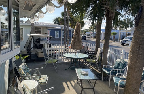Lower Grand Lagoon House | Spacious 3/2 Venture Out Home with golf cart and bikes KING beds 🛏