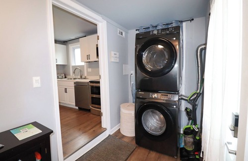 Westminster Apartment | Spacious 5 BR Stay in Westminster | Perfect for Groups & Longer Stays