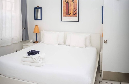 Mid Beach Condo | Spacious beach gem: Perfect for groups and couples