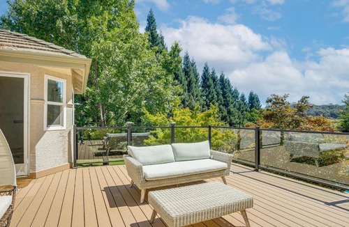 Loomis House | Spacious Home w/Private Pool, Mins to Folsom Lake