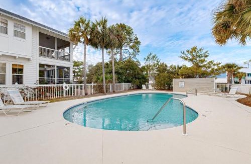 Village of Sugar Beach House | Spacious Home with Private Pool dog-friendly 2 Blocks to Beach