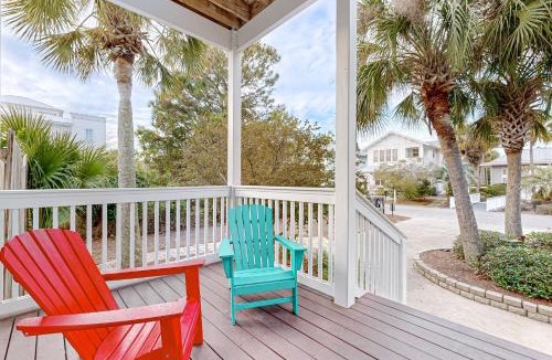 Village of Sugar Beach House | Spacious Home with Private Pool dog-friendly 2 Blocks to Beach