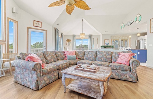 Monteray Shores House | Spacious Pet Friendly 6-bedroom all season retreat in Corolla w/pool and sauna