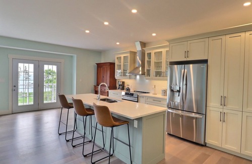 Little Pond Apartment | Spacious upper level 2 bedroom unit