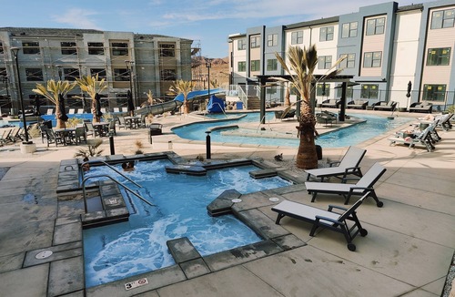 St. George Condo | St. George Gem, Pool, Hot Tub, View, Zion Basecamp