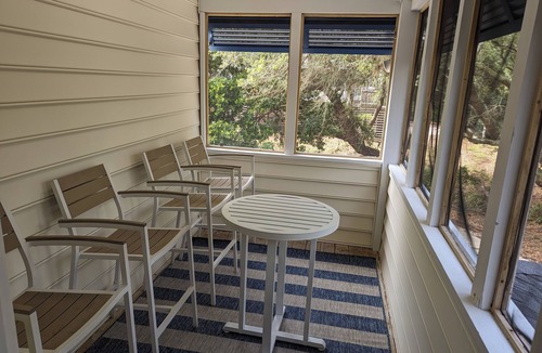 Southern Shores House | Stay near Outer Banks Beaches - just a quick stroll away