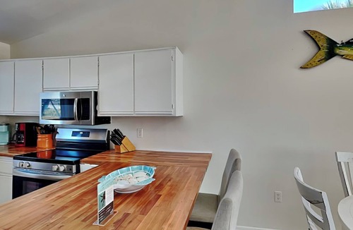 Crescent Beach House | Stay Salty | Pet Friendly Townhome, Central Location, Near Beach with Amenities