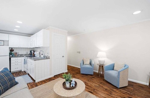 Inlet Beach Apartment | 🌊 Steps to Beach | King Bed | Bunk Beds | Pool | Full Kitchen