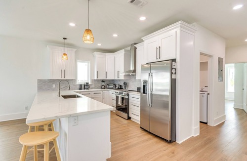 Navarre Beach Cottage | Steps to Beach: New Navarre Home w/Ocean Views!