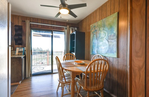 Pinecrest House | Strawberry Townhouse: Walk to Leland Snowplay!