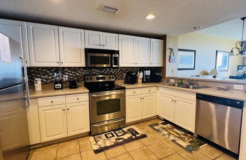 Long Beach Condo | Stunning BEACHFRONT 3 BR 2 BA Majestic family condo, 5 pools, amenities galore!