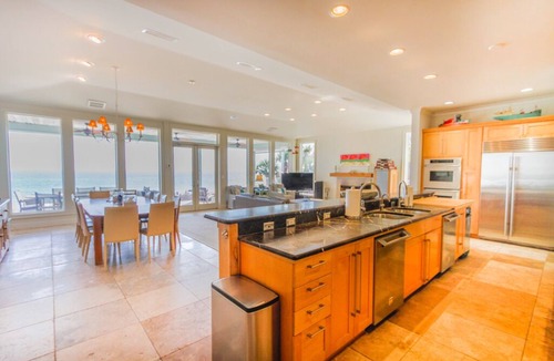 Gulf Pines House | Stunning Gulf-Front Getaway! Private Beach & Infinity Pool