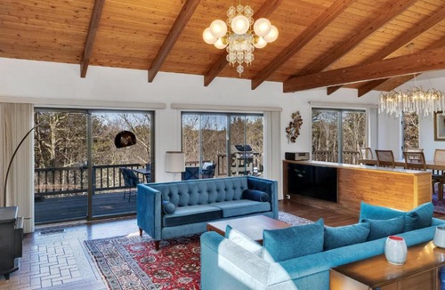 North Truro House | Stylistic Home and Easy Walk to the Beach