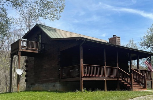 Kyle Cabin | SUMMER RATES are GREAT! Boating, Fishing,Rafting, and Hiking at your fingertips