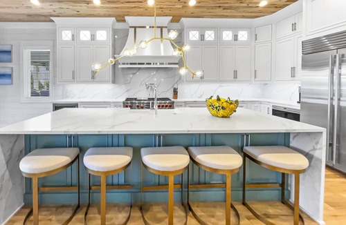 San Juan House | Summer Wind | Ocean Views, Steps to Beach, Private heated pool/Jacuzzi, Golf Cart, Bikes, Ample Parking
