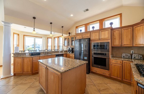 Whalehead Beach House | Summer Winds - Corolla, Whalehead, 300 Yds to Beach, Elevator, Pool, Hot Tub, Pets OK