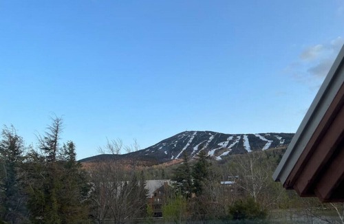 Carrabassett Valley Apartment | Summit Haus - Golf & Liftside Penthouse!