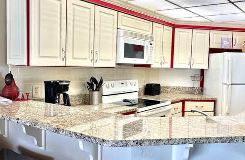 Biltmore Beach Condo | Sun, Fun, White Sand Beaches and Ocean Breezes! Do it all at The Summerhouse!
