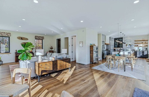 Bethel House | Sunnymede Hill House with Hot Tub & Valley Views