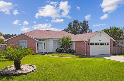 Gulf Vista House | SunnySide House with Pool and Golf Cart