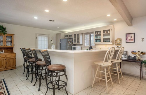 Mesilla Park House | Superb 4-bedroom estate with horse stalls in Mesiila Valley Country side.