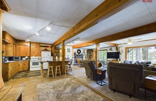 Au Train House | Superior River Cabin-Cabin on AuTrain River Close to Snowmobile/ATV Trails