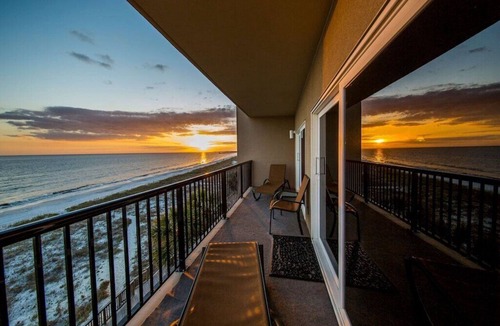 Mexico Beach Condo | Sweeping Vue of the Gulf of Mexico, 30 steps to beach