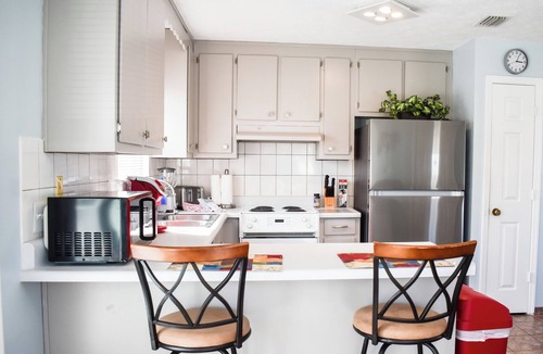 Laguna Beach Estates House | Sweet Laguna Beach Cottage only a couple of blocks away from the Beach!
