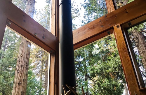 Twain Harte Cabin | Sweet Retreat: Private Lake Access! Ski Dodge, Swim Pinecrest, Fast WiFi & AC.