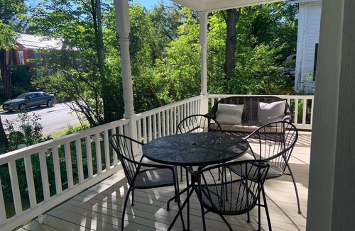 Waitsfield House | Swimming Hotspot, Family Friendly, 1 block to local shops
