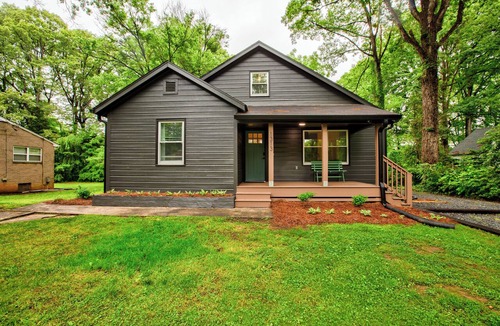 Winston - Salem House | The Double House at Brookwood - Walk to The Grounds at WFU