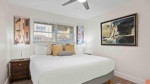 Fort Walton Beach Apartment | The Hideout Okaloosa Island 2BR Beach Cottage