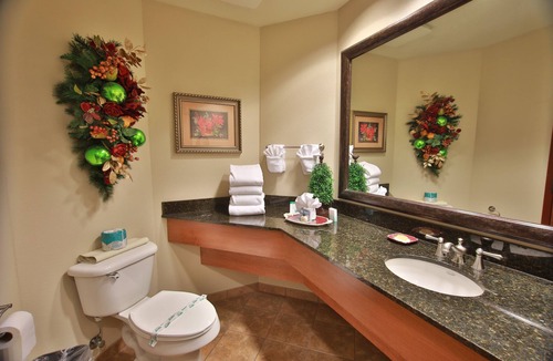 Pigeon Forge Hotel | The Inn at Christmas Place