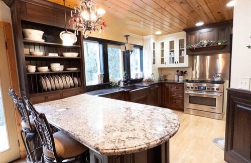 Corvallis House | The Mountain House- ultra quiet, secluded