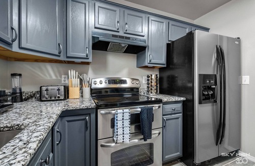 Bentonville Villa | The Naturehaus - Spacious 4-BR villa with gym/game room in fantastic Bentonville
