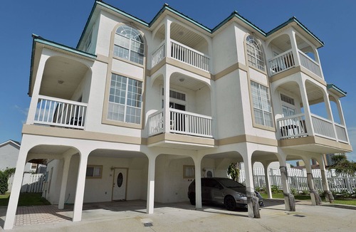 West Panama City Beach House | The Palms Studio, whirlpool, pool