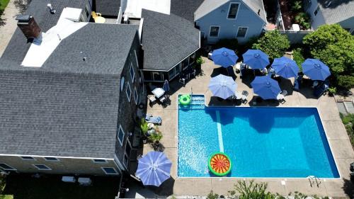 Northwest Harwich Bed & Breakfast | The Platinum Pebble Boutique Inn - Adults Only Property