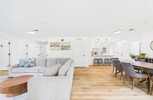 Winston - Salem House | The Ransom Estate 9BR Oasis Near WFU & Reynolda
