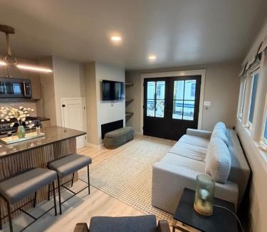 North End House | The Wave