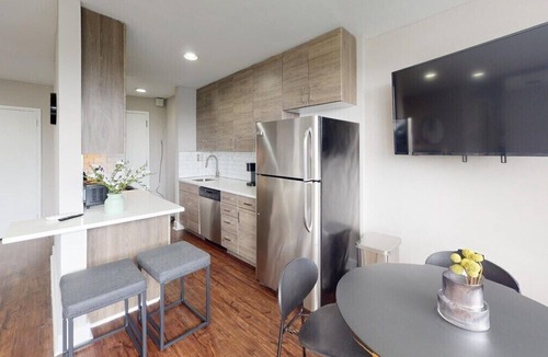 Germantown Apartment | This apartment is a 2 bedroom(s), 1 bathrooms, located in Philadelphia, PA.