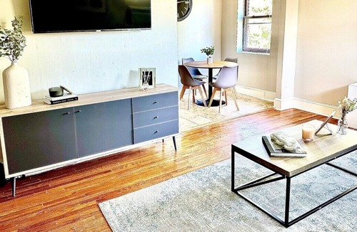 Germantown Apartment | This apartment is a 1 bedroom(s), 1 bathrooms, located in Philadelphia, PA.