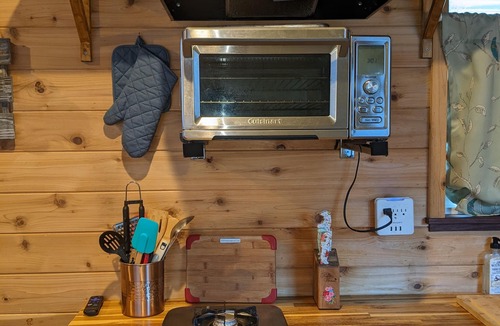 Isleton House | Tiny Home near Rio Vista and Isleton with Community Amenities!
