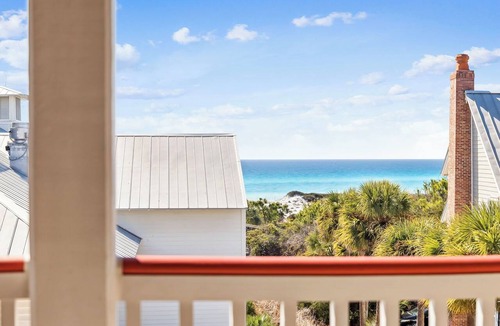 Beach District Condo | Top Floor Condo w/Gulf Views and Balcony