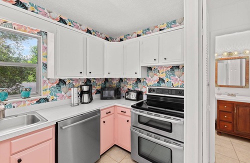 Laguna Beach Estates House | Top of Duplex! Summer Dates Available! Book Now!