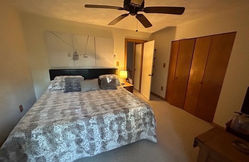 Seven Springs Other | Townhouse in Seven Springs: Sleeps 8, Ski, Hike, Swim, Aircon, wifi