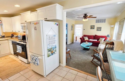 Tuckerton Beach House | Tranquil Water View 3-bedroom, 1-bathroom house in Tuckerton Sleeps : 8