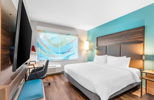 Northeast Pensacola Hotel | Tru By Hilton Pensacola I-10 North Davis Highway
